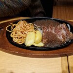 Steak Miya Takasaki Higashi Ten - 母親オーダーのカット宮ステーキです！