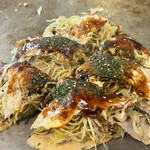 Hiroshima Okonomiyaki Kurumi - 肉玉そば