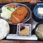 満天酒場 - 日替わり定食 680円(税込)(2021年11月18日撮影)