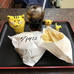 WESTERN BURGER - フィッシュバーガーセット400円（税込）　※もしかしたら380円の方が、正解なのかも