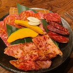 Sumibi Yakiniku Korean KollaBo Senri Chuo Ten - メインは黒毛和牛おまかせ焼肉盛り合わせ