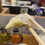 Stand Shan Shoku Osaka Kitashinchi Champagne & Gyoza Bar - 地中海の風を感じる餃子