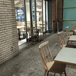 タカナシミルクレストラン - テラス席2