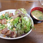 あゆ - 2021年8月　牛サイコロ丼 1280円