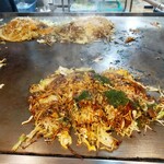 Hiroshima Okonomiyaki J - ソバ肉玉