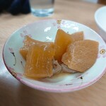 定食 あじ亭 - 大根の煮物。
家庭的な味付け。