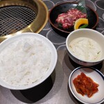 Yakiniku Tokuju Nopporo Ten - 