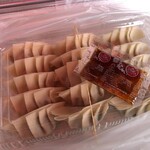 Gyoza Ya - 手づくり餃子１５個　４５０円　