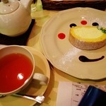 Afternoon Tea Tearoom Utsunomiya Tobu - キハチロールにダージリンを