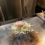 Teppan-ya Etsubo - 目の前で焼かれます