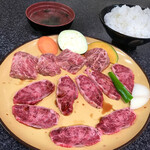 炭火焼肉 にくまさ - 焼肉ランチ 大のお肉