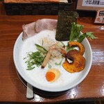 暁 製麺 - 鶏豚だしらぁ麵