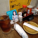 呆呑 - 料理写真:卓上＆烏龍茶