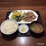 Shokusai Kukan Sakuranbo - じゃんじゃん定食