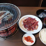 Genki Shichirin Yakiniku Gyushige Kitasenju Ten - 