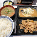 Yoshinoya Chiba Chuo Ten - 牛皿・鯖みそ定食、とん汁変更、お新香