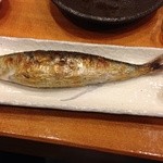 Sushi Dokoro Kan - 鰯の塩焼き。仕入れ、鮮度が違うから、脂の乗り旨味が完璧...