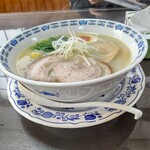 Chitoseya - 【2022.1.23(日)】炭塩ラーメン(並盛・130g)750円