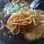 ラーメン専門店 くろべぇ - 麺