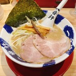 Jukusei Tonkotsu Ramen Senmon Ichiban Ken Imaike Ten - 煮干トンラーメン＋チャーシュー