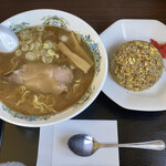 Ramen Tenten - Bセット♬ 1050円
                        正油ラーメン&ミニチャーハン