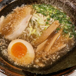 らあめん・つけめん　宗庵　 - コラボ商品の醤油ラーメン麺は半分。魚介しっかり、野菜の甘みたっぷり、ネギ多め、チャーシューあっさりで個人的に結構好み。