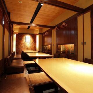 A relaxing space with a completely private Horigotatsu room