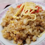 中華料理 喜楽 - 半チャーハン。