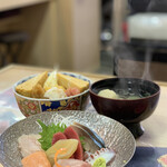 Puratto Sushi - 皿盛り海鮮丼