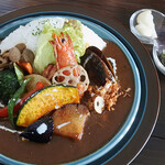 makanai cafe Tsumugi Do - シー・ベジカレー（スープ、ピクルス付）1300円