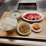 Hitori Karubi 1965 Kappa Yokocho - 角切りカルビ＆ハラミ定食ごはん（大）