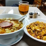 Rairai Ken - 元祖東京ラーメン650円、麻婆豆腐丼 1000円