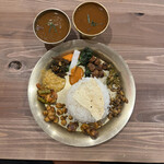 Kathmandu Spice Mart & Momo House - 