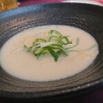 Chinese Toen - 西京味噌入り白湯ラーメン　九条葱ソース添え