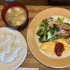 フランクテイスト - Bランチ「梅風味の豚ロールチーズカツとふんわりオムレツ」@850