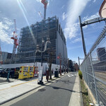 食堂 高ひろ - 中野駅の南口…再開発中で…あります。

鳥先輩によーく連れて行かれたフィリピンスナックも

今はもうなくなりました。