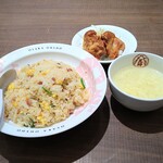 Osaka Osho Minamisenjuten - 餃子＆炒飯セット