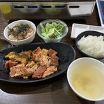 Yakiniku Horumon Togo - ランチ　ホルモン定食　味噌