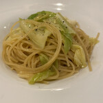 RiSTORANTE EST - 春キャベツとアンチョビのスパゲッティーニ