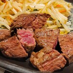 Teppanyaki Tenjin Horumon Amyupuraza Kokura Ten - 丸腸サガリ定食(1880円)