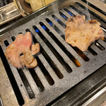 Showa Yakiniku Horumon Meieki Honten - 