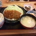 Tonkatsu Mishima - ロースカツ定食（\1,000）