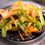 菜々 あぶら屋 - 旬野菜と貝柱のｱﾝﾁｮﾋﾞﾊﾞﾀｰ炒め¥1500