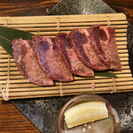 Sumibi Yakiniku Tarou - 