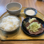 Gyutan Ijichi Ochanomizu Waterasu Ten - 牛タンネギドカ盛り定食