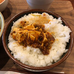 Chinese Ryori Yabu - 本日のランチ ライスに四川麻婆豆腐をオン