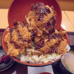 かつ屋 - マウンテンかつ丼