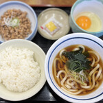 Yamada Udon Machida Toshi Ten - 菅谷の納豆朝定食-温かいミニうどん