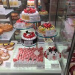 オトワフジヤ - 普通の店舗にはない･･･と思うデコレーションケーキたち