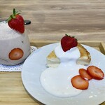 Chokatsu cafe ICHI - 豆乳チーズケーキ（プレーン）、季節のフルーツ＆豆乳生クリームのせ＆グリーンスムージー ヨーグルトベース いちご